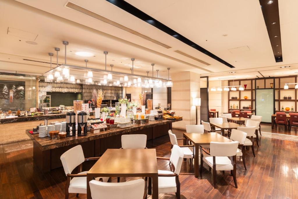 Hotel Sunroute Plaza (新宿燦路都廣場大飯店) 餐廳，早餐